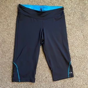 Gray Cropped Workout Leggings